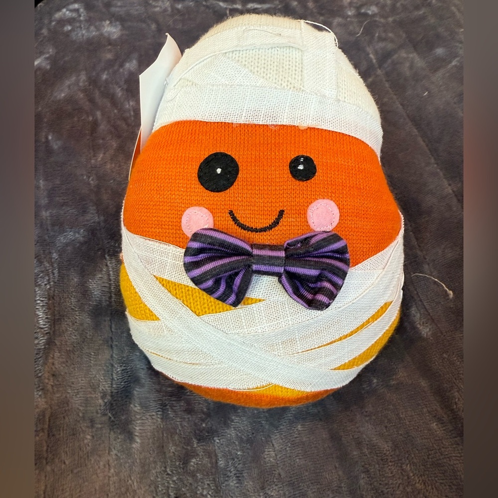 Candy Corn Lane, Candy Corn Mummy with Bow Tie, Brand New!!🎃